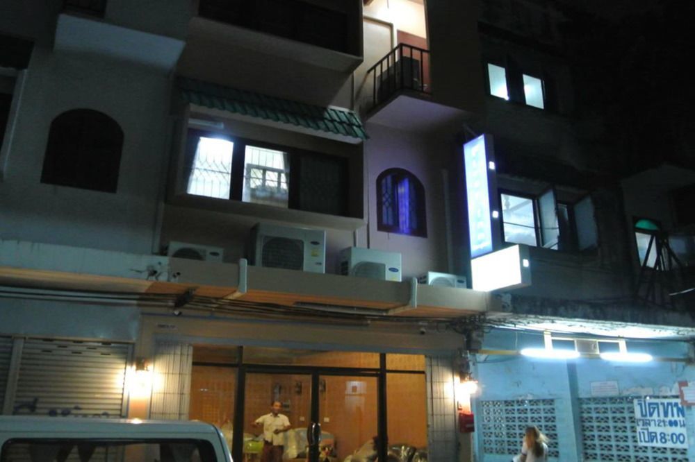 Bed Dee Time Hostel 曼谷 外观 照片