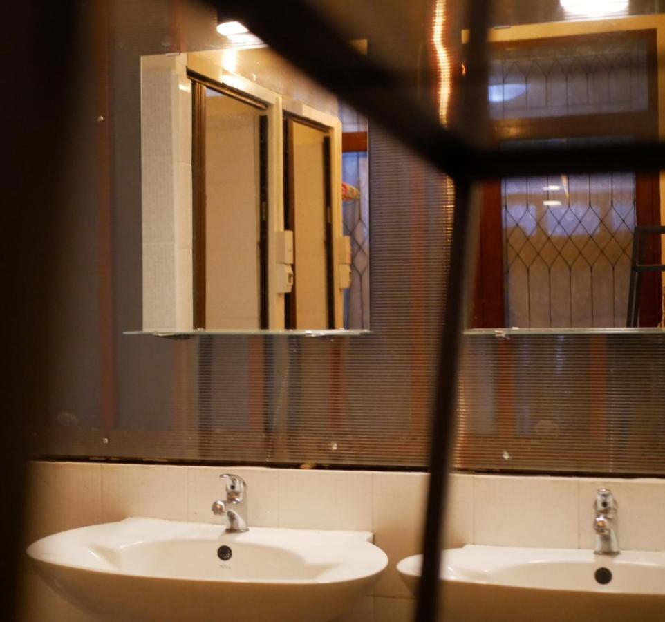 Bed Dee Time Hostel 曼谷 外观 照片